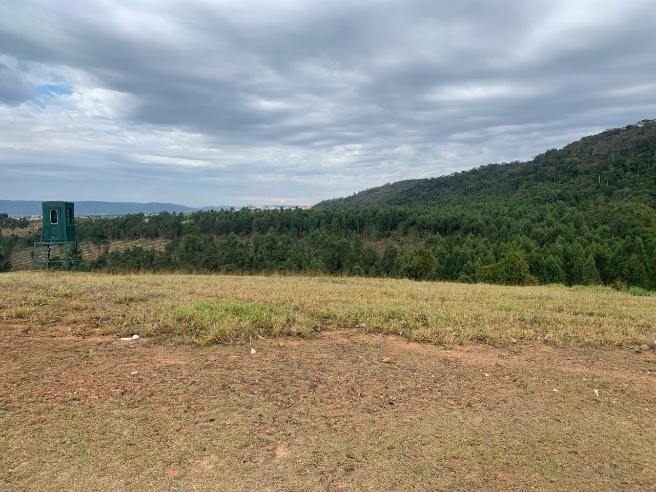 lindo-terreno-a-venda-com-area-verde-nos-fundos,-no-condominio-fechado-fazenda-serrazul-em-itupevasp - Comprar Imóveis Itupeva e Jundiai - SP